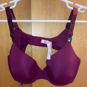 NWT Victoria Secret 38B Bra